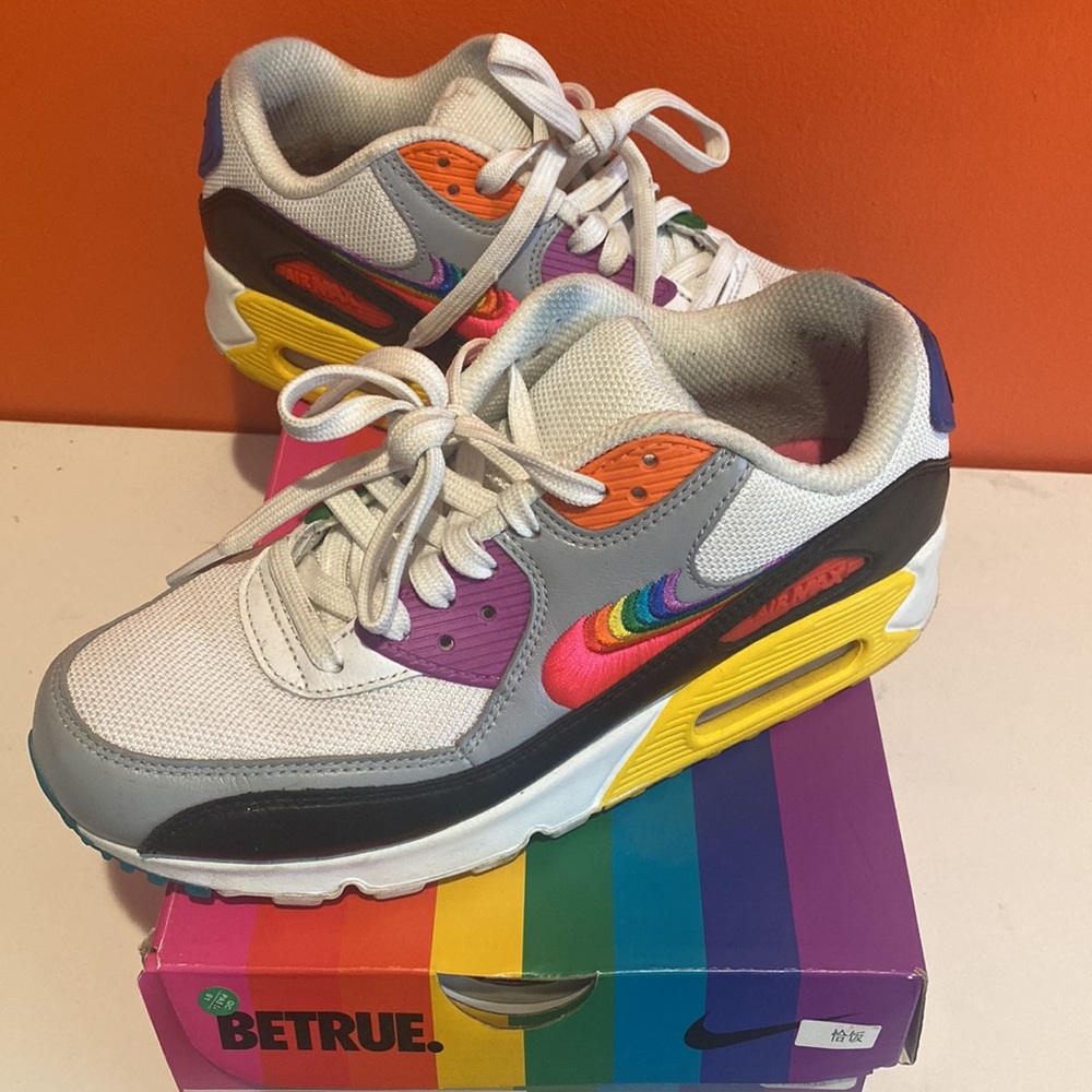 AIRMAX 90 BETRUE SZ 5.5 MENS / 7 WMNS